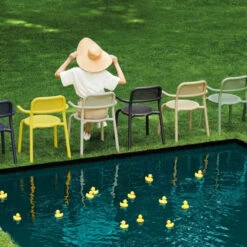 Lot De 2 Fauteuils De Jardin Fatboy Toní Armchair - Desert -Tabouret Shop 104096 lot 2 fauteuils jardin fatboy toni desert ambiance 2