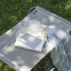 Repose-pieds LAFUMA Next Batyline Iso - Seigle -Tabouret Shop lfm2718.8548 repose pieds lafuma next batyline iso seigle ambiance