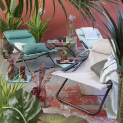 Bain De Soleil LAFUMA Transabed - Rose -Tabouret Shop lfm2928 9257 bain soleil lafuma transabed rose ambiance 2 1